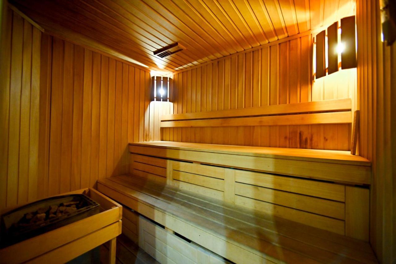 Spa Hotel Grace Forum Jerevan Exteriör bild
