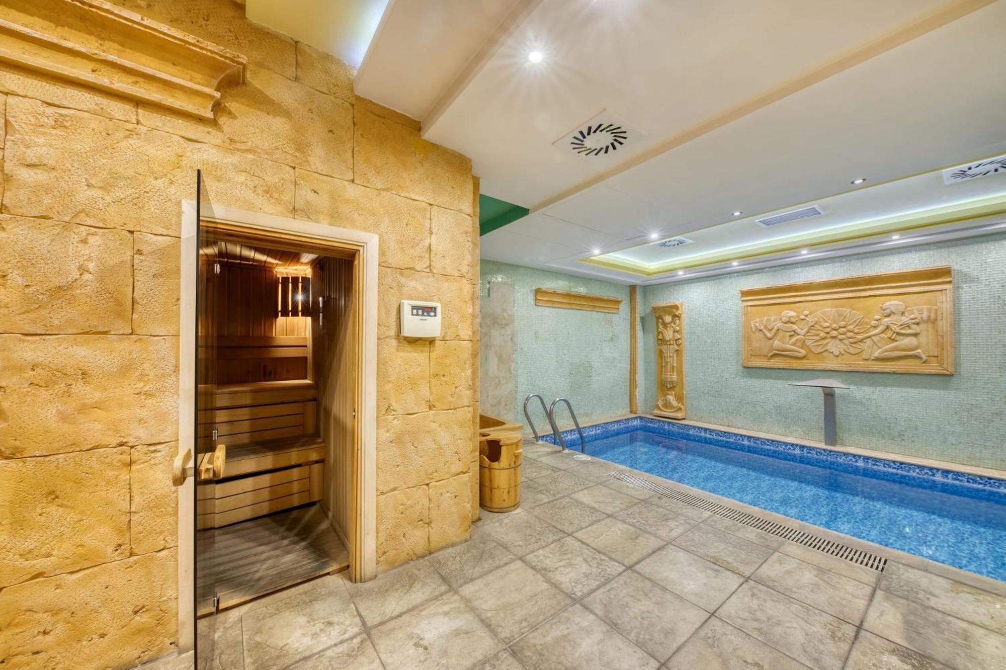 Spa Hotel Grace Forum Jerevan Exteriör bild