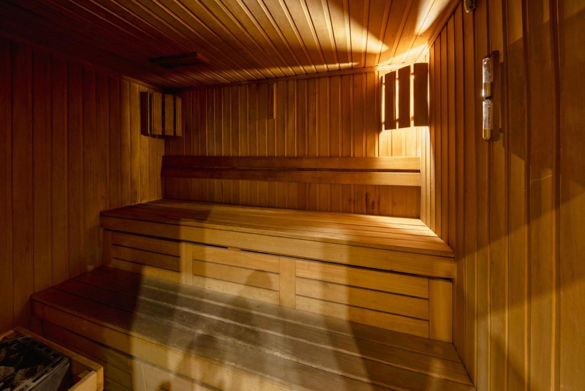 Spa Hotel Grace Forum Jerevan Exteriör bild